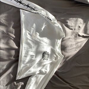 Long-sleeve white shirt with black rose designs